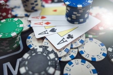 petirjitu Ceme Online live table with dealer and card positions